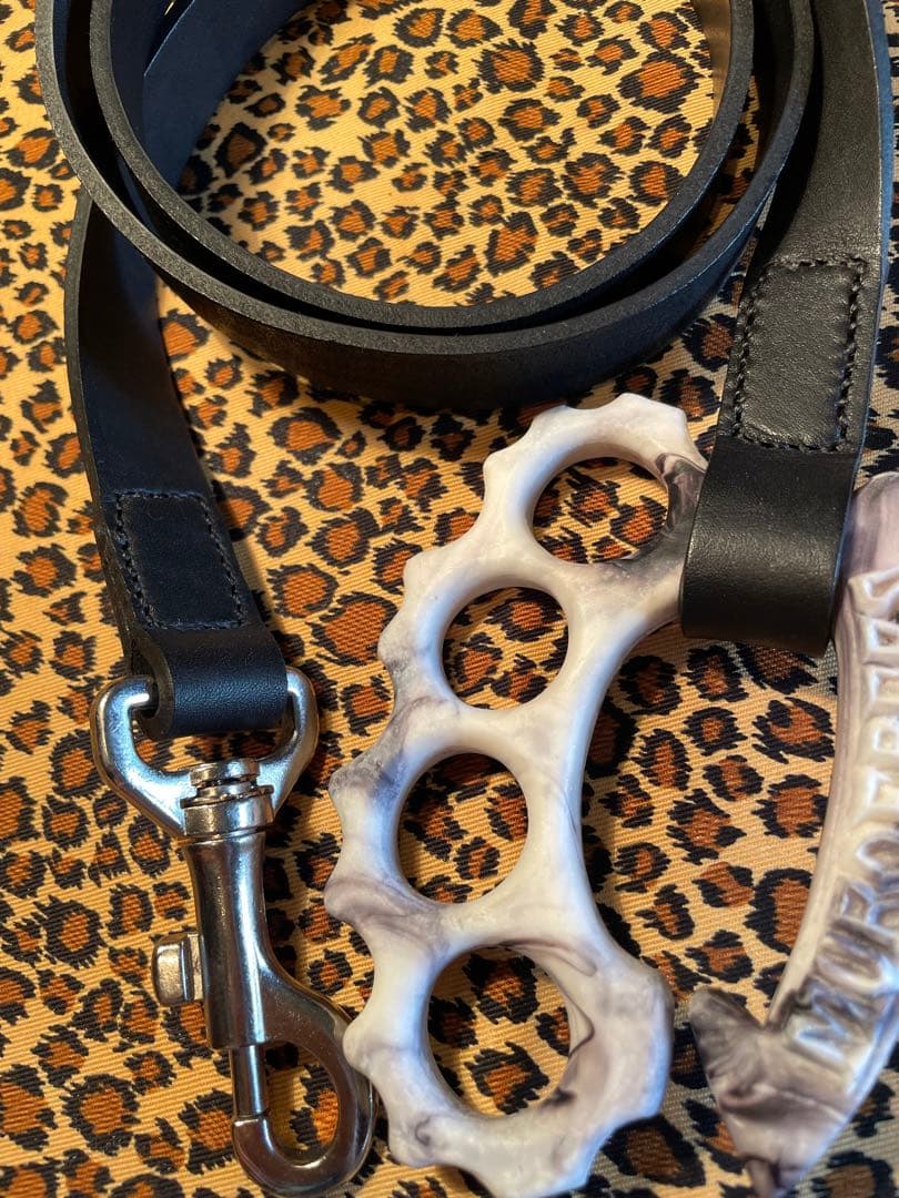 白黒　ナックル　ドッグ　リード　本革