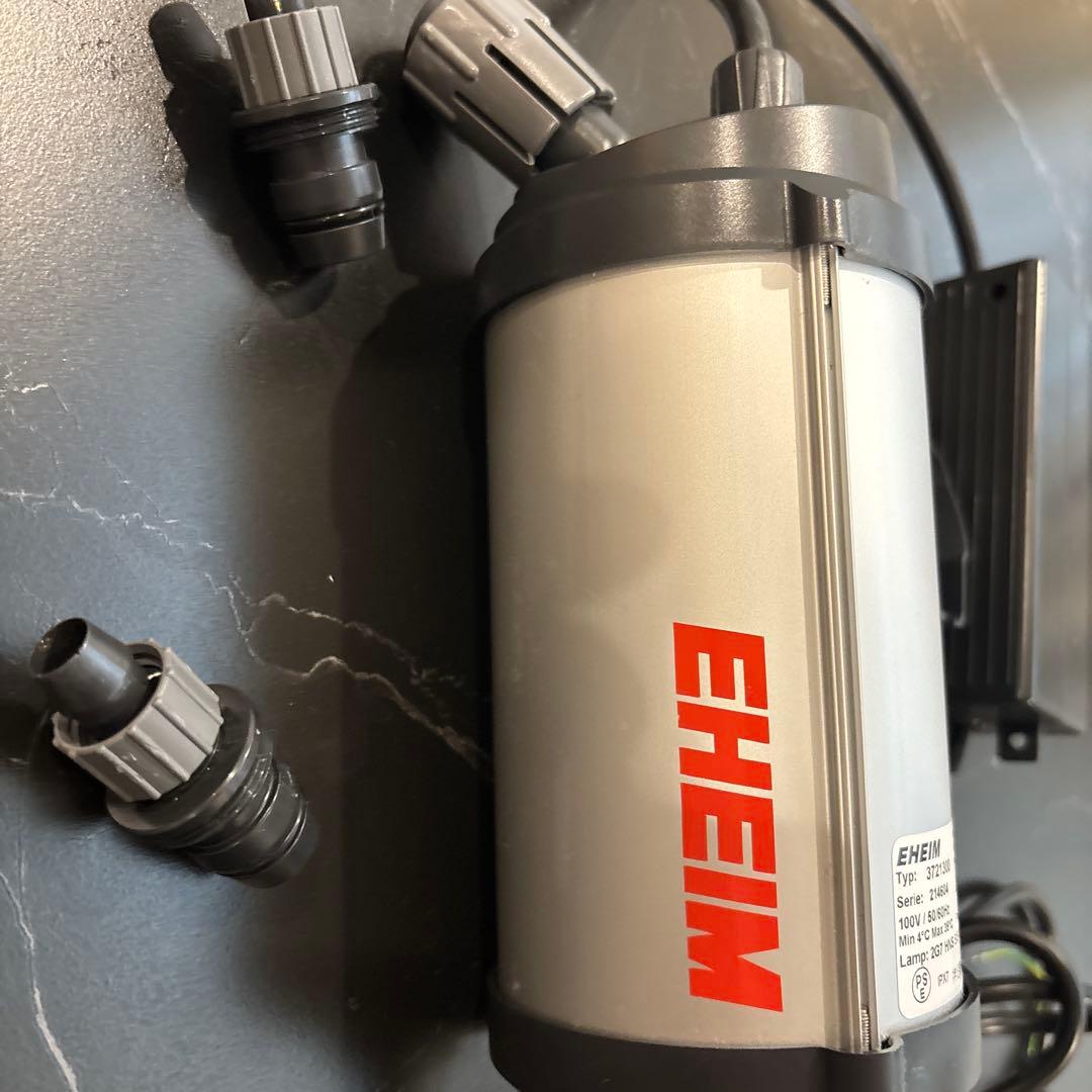 エーハイムリーフレックスUV350 殺菌灯交換済み