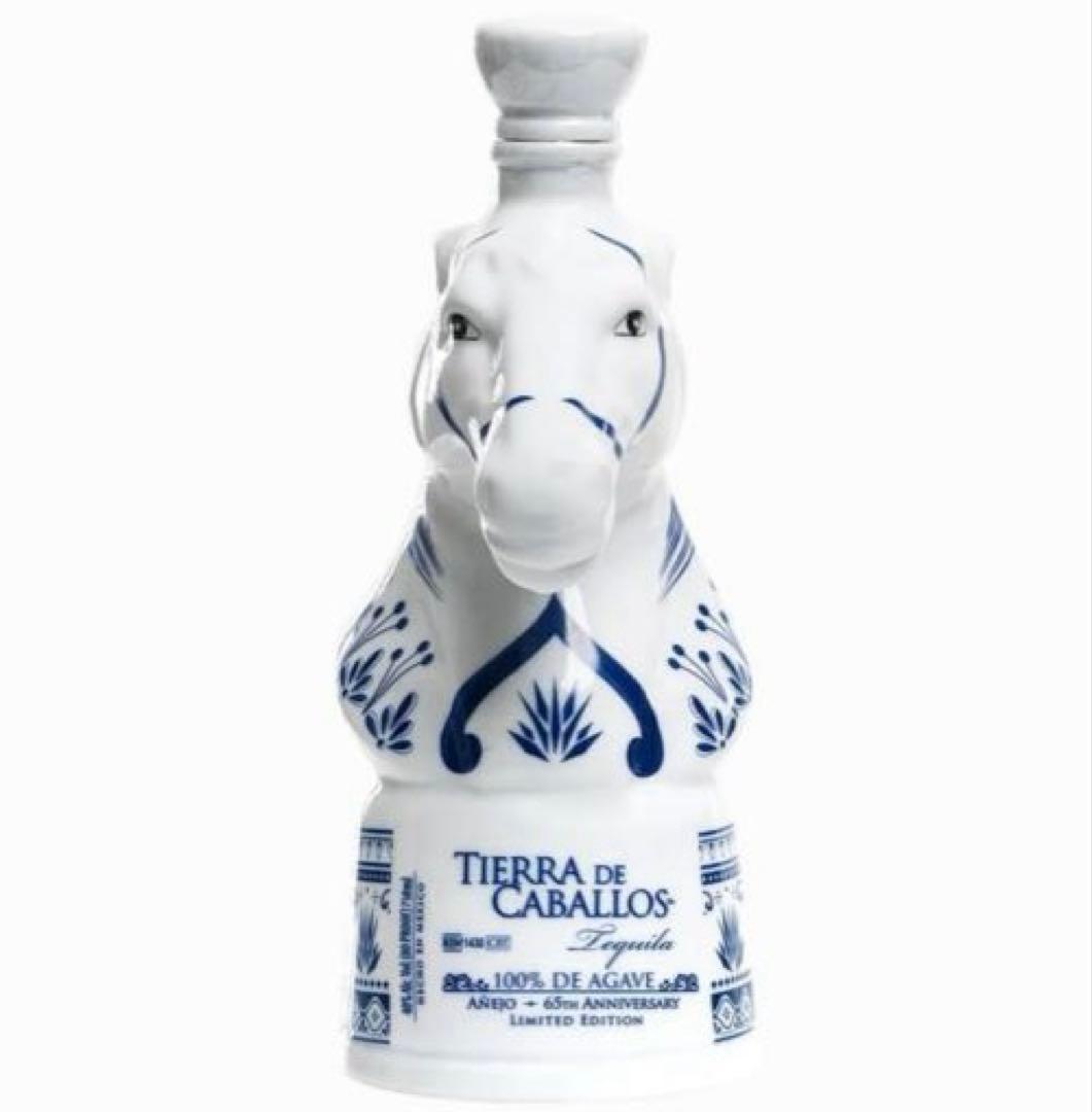 Tierra de Caballos Anejo Tequila テキーラ