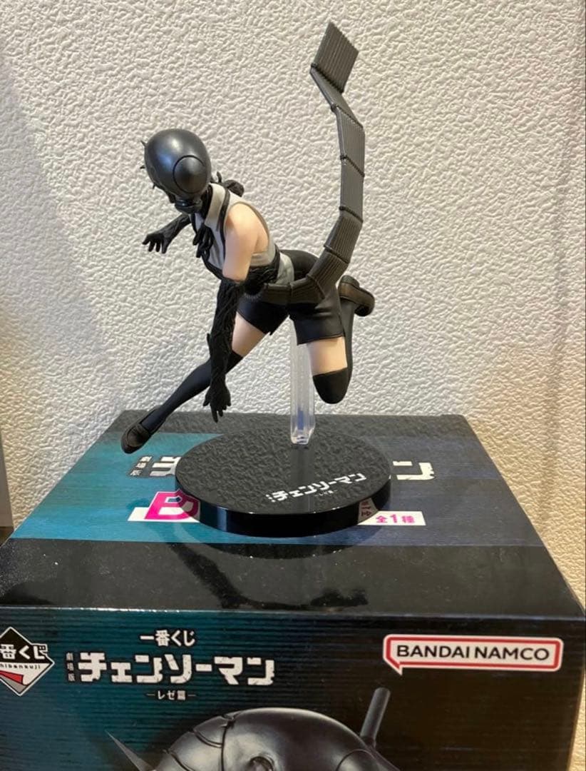 チェンソーマン 一番くじ レゼ篇 劇場版 B賞 ボム フィギュア アクリル台座付