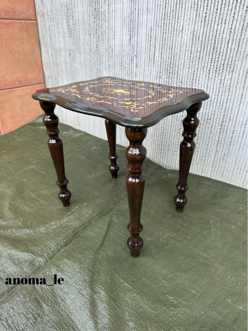 【サイドテーブル】イタリア　象嵌細工　花台　飾り台　オケージョナル　インテリア◎