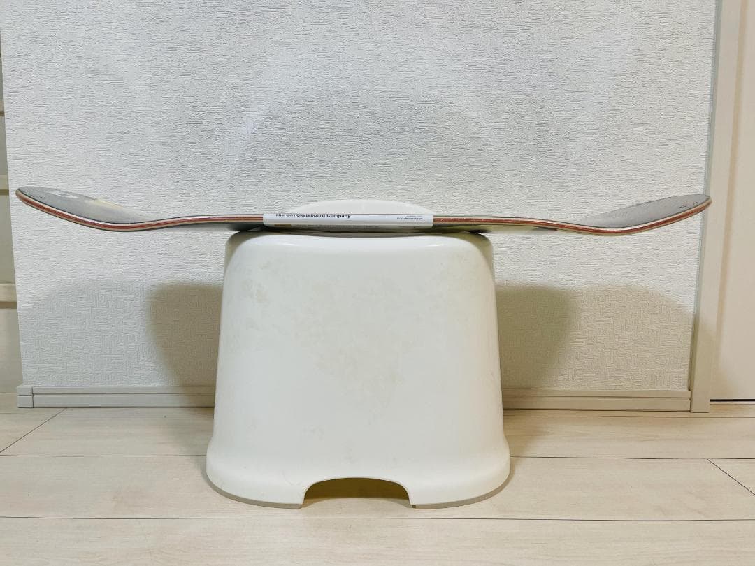 台湾製無地黒デッキテープ付き ガール　Girl 8.0デッキ