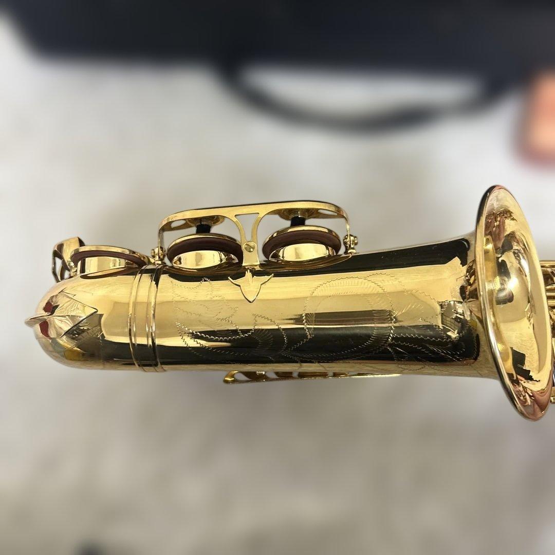 極美品　アルトサックス　ケース付き　初心者向き　ノーブランド　①