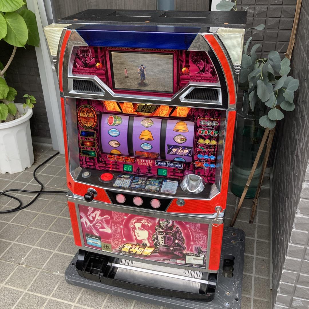 【お値下げOK】 サミー 北斗の拳 4号機 初代 ユリア 鍵あり 不要機