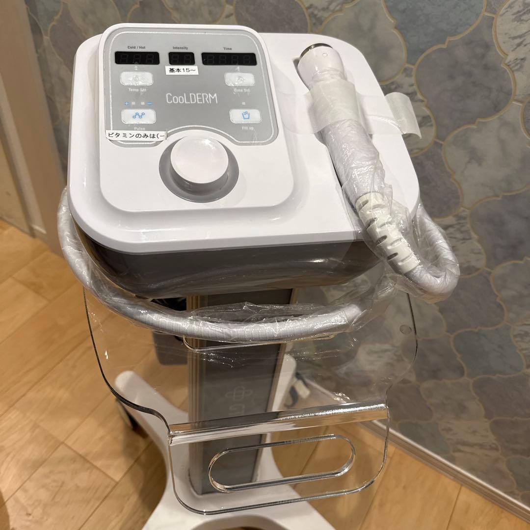 CoolDERM 美顔器