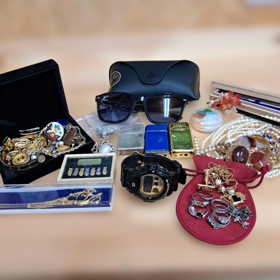 アクセサリーセットとRay-Ban　目玉商品