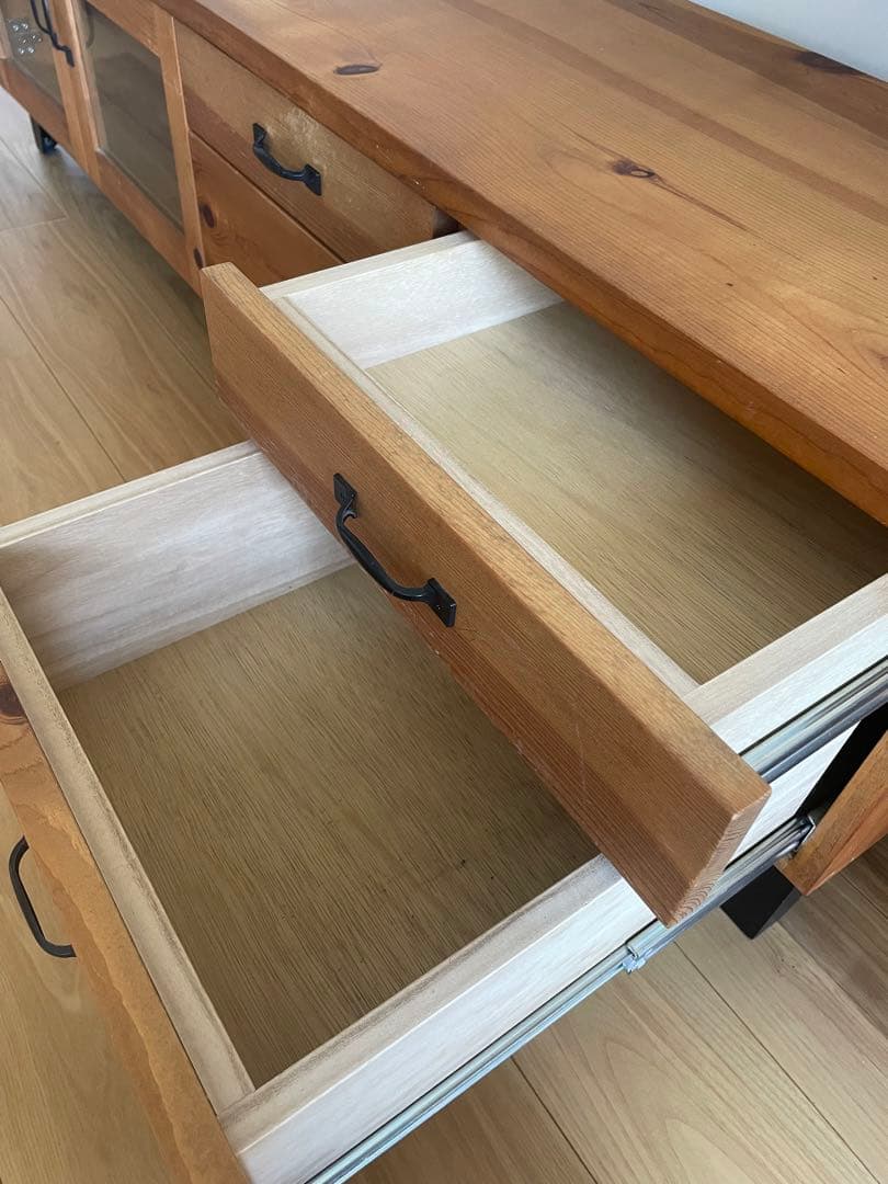 木製テレビ台 ガラス扉付き 4引き出し　アイアン