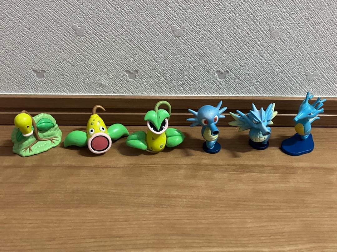 モンコレ　マダツボミ＆ウツドン＆ウツボット タッツー＆シードラ＆キングドラ