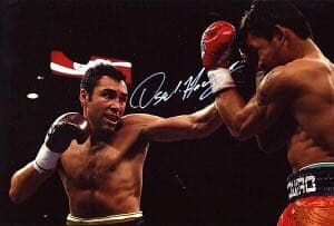 ボクシング　世界チャンプ　オスカーデラホーヤ　証明書付き　直筆サイン入りフォト