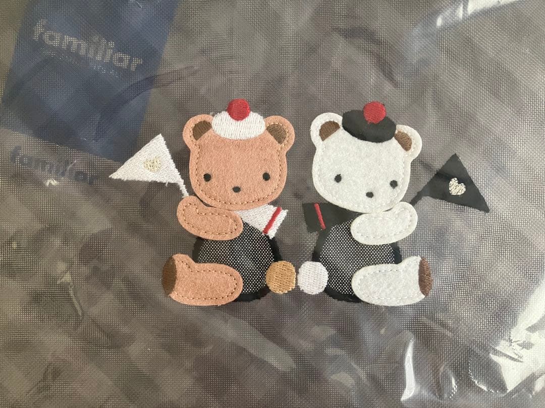 familiar クマ刺繍メッシュポーチ新品、未使用品