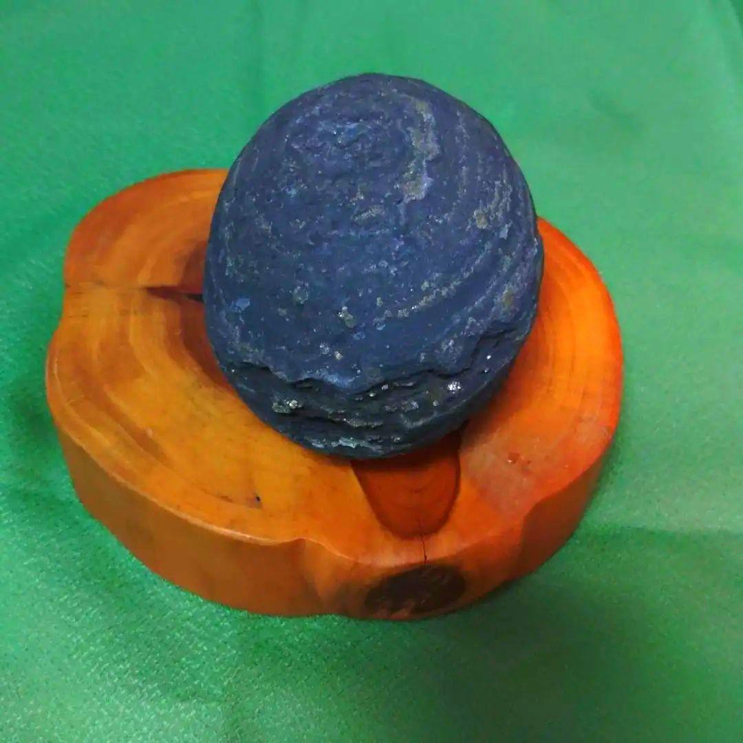 パイライト　卵形　鉱物　原石