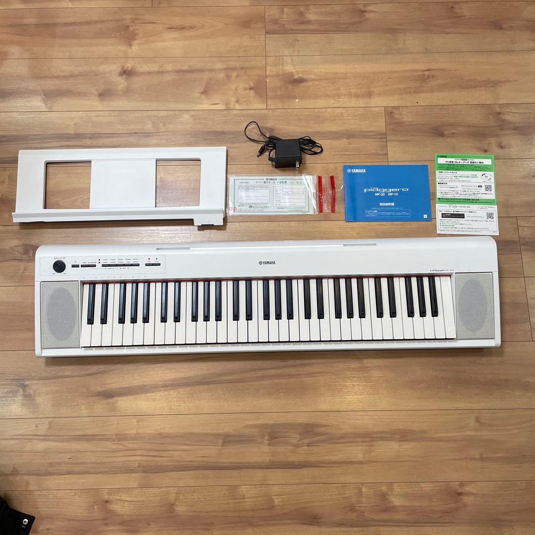 Yamaha ヤマハ NP-12 PIAGGERO ホワイト キーボード