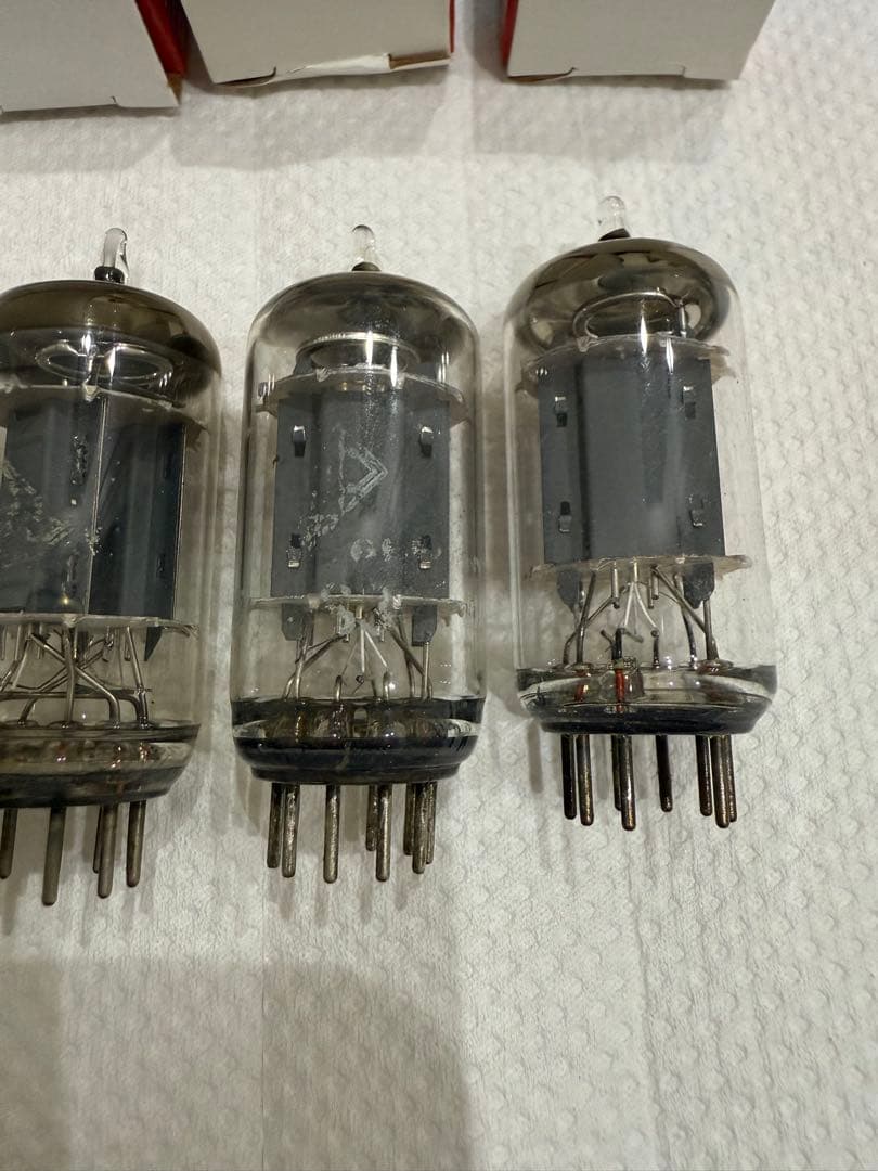 TELEFUNKEN ECC83/12AX7 ダイヤマーク付き 真空管 4本