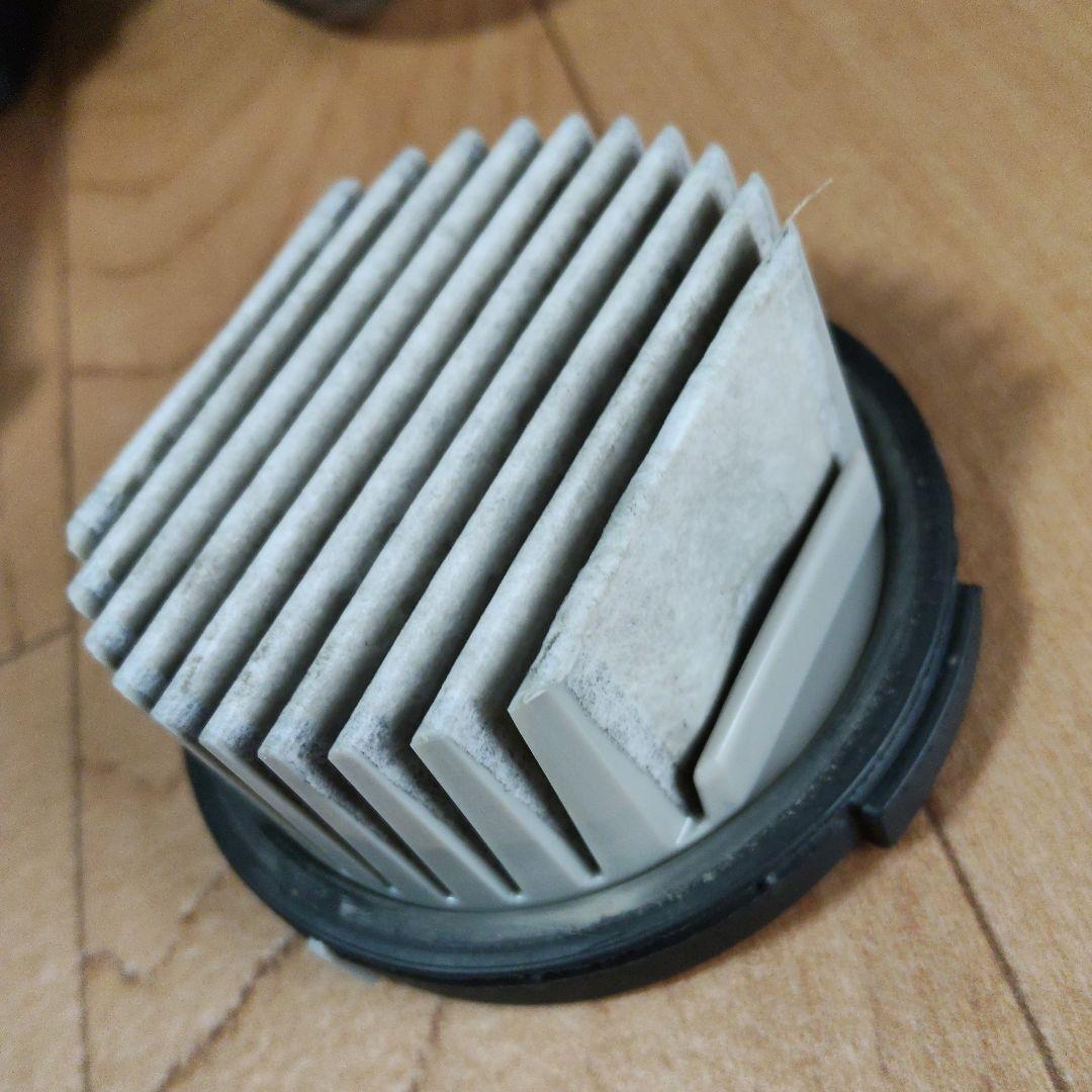 超軽量型・美品/東芝 VC-CLW33ホワイト/トルネオコードレスクリーナー