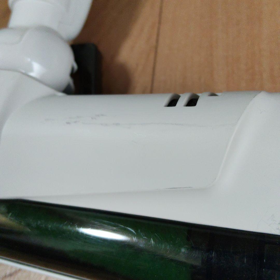 超軽量型・美品/東芝 VC-CLW33ホワイト/トルネオコードレスクリーナー