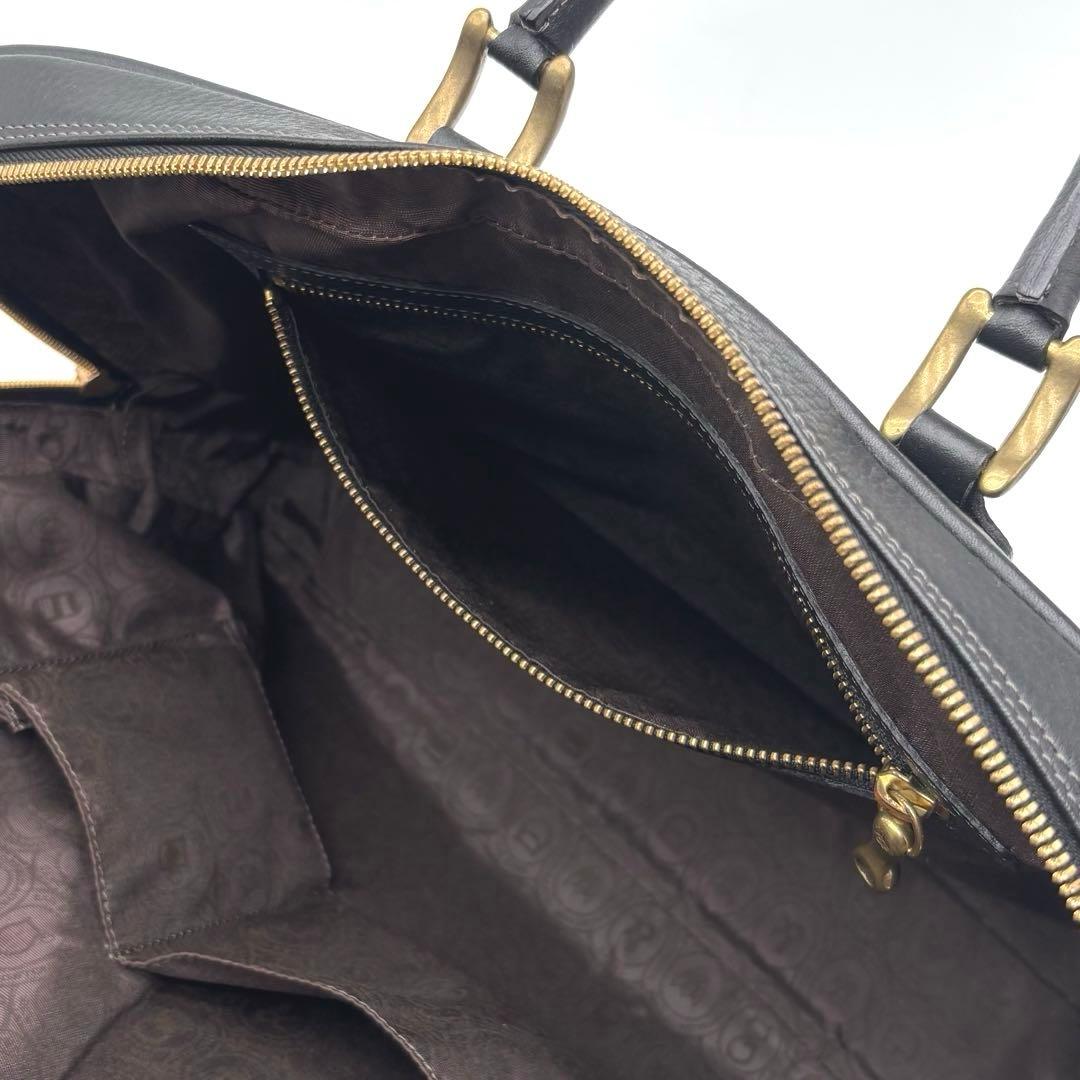 ✨美品✨トフアンドロードストーン　Vブリーフ　ビジネスバッグ　A4可　レザー