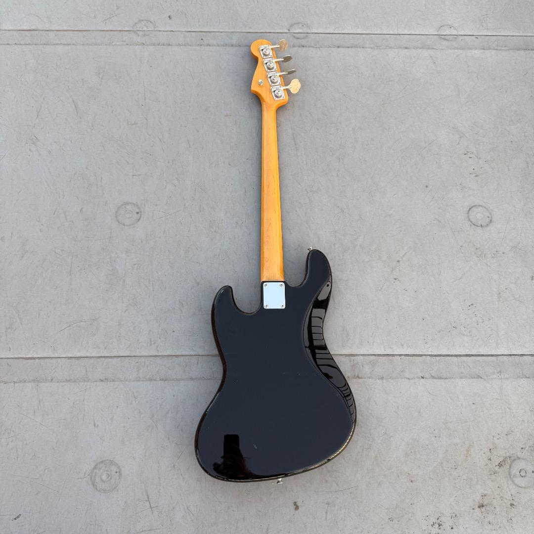 ベース FENDER JAZZ BASS TRADE MARK