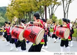 新品未使用(送料無料)17.980円Nエイサー小太鼓24cm*31cm 撥付黄牛