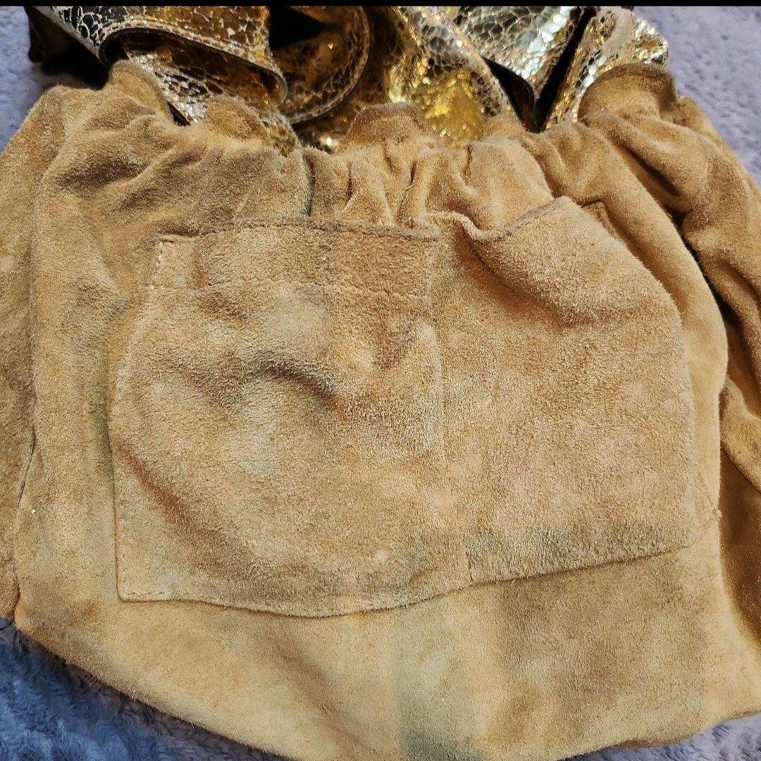 GIVENCHY　ジバンシー　プルート　ゴールドバック　キラキラ　金