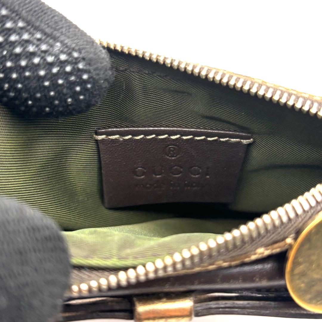 グッチ ケース グッチョリ GGキャンバス パグ 犬 リボン チャーム