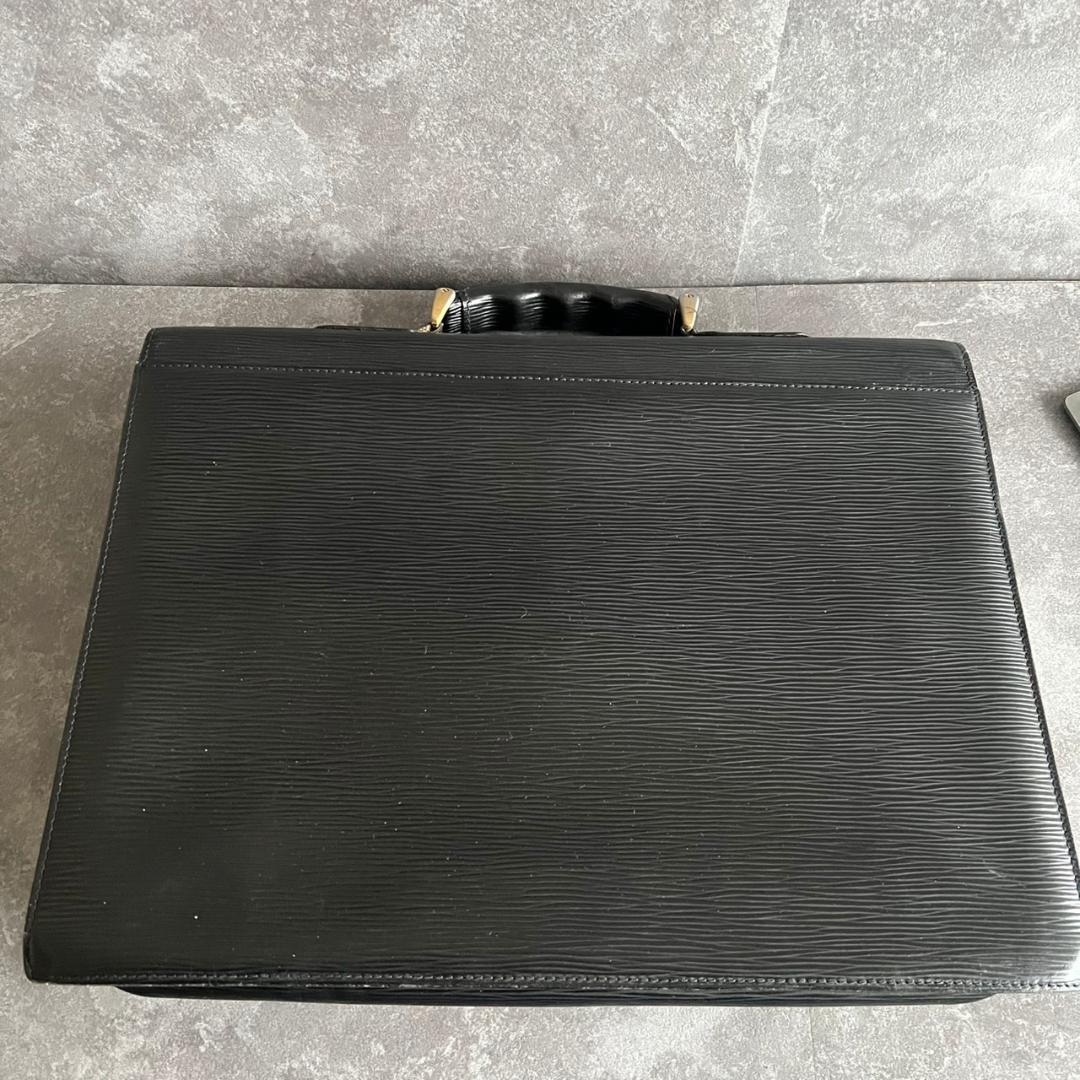 ⭐️FENDI⭐️フェンディ ビジネスバッグ エピ レザー ブリーフケース