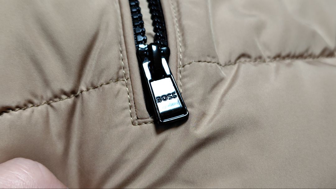 BOSS　MA-1ボマージャケット ロゴ入りハンガーおまけ付き