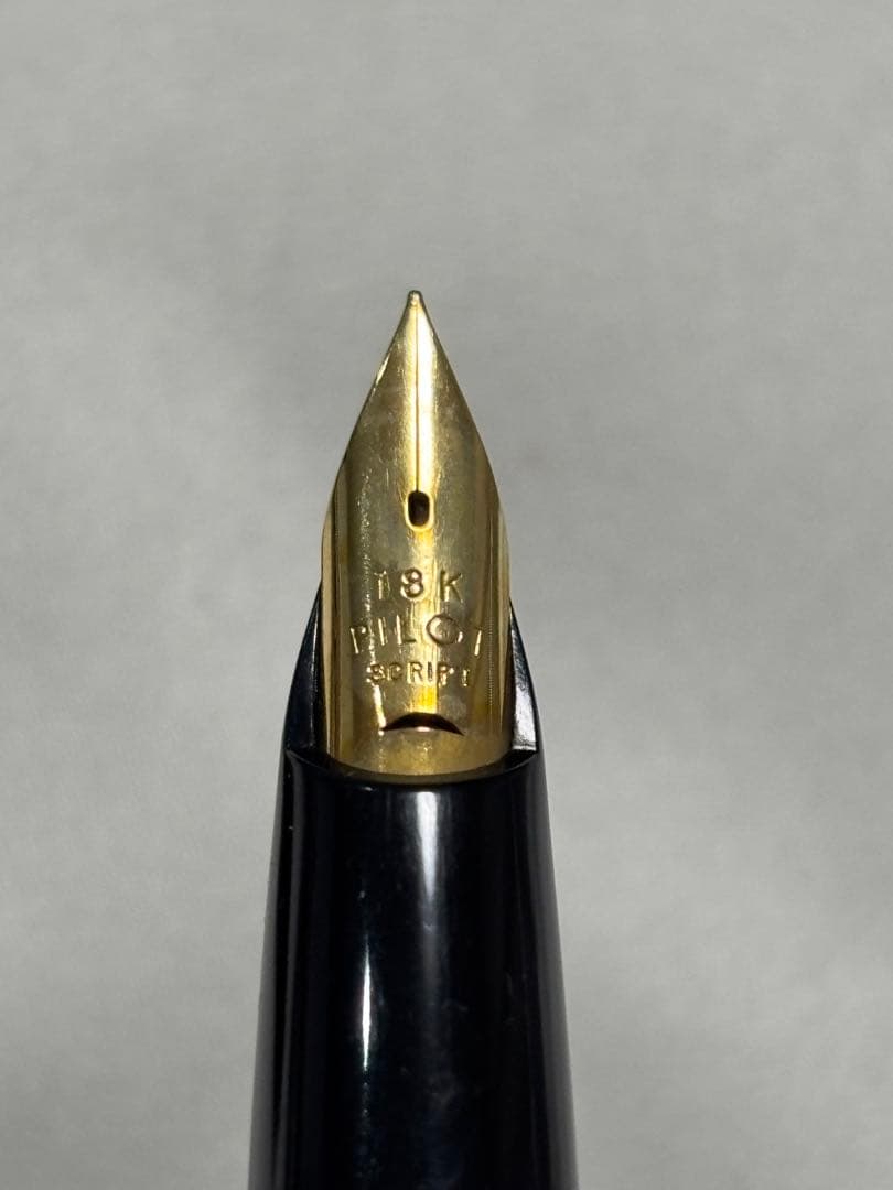 PILOT '70sElite 万年筆 18K スクリプト　極字　レトロ