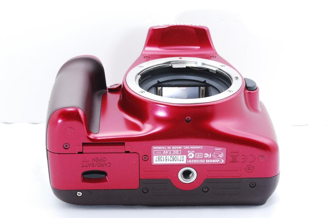 少シャッター数で美品 Canon EOS kiss x50 中望遠レンズ♪