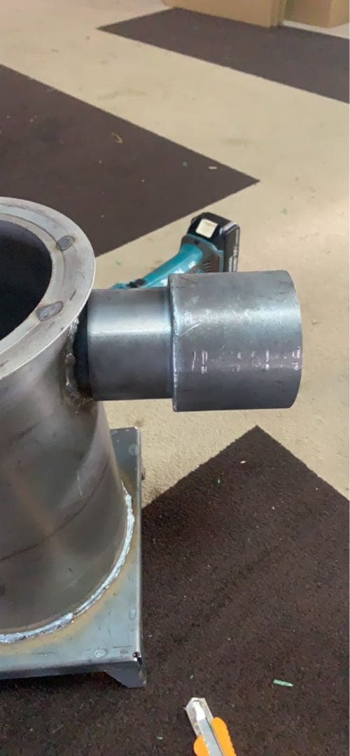 廃油ストーブ 煙突アダプタ付き80mm、100mm,106mm煙突使えます。