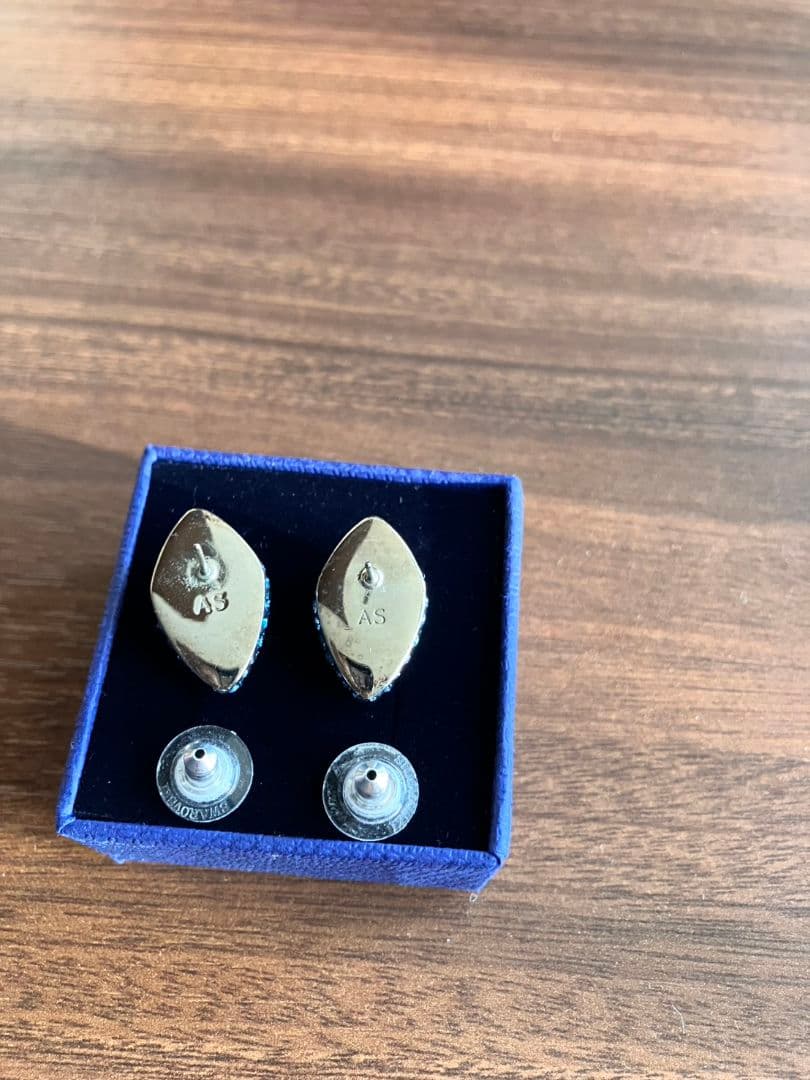 ★SWAROVSKI　スワロフスキー　ピアス【両耳用】アトリエスワロフスキー