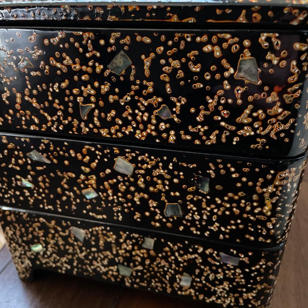 高級漆器 若狭塗 黒色3段重箱 貝殻装飾付き