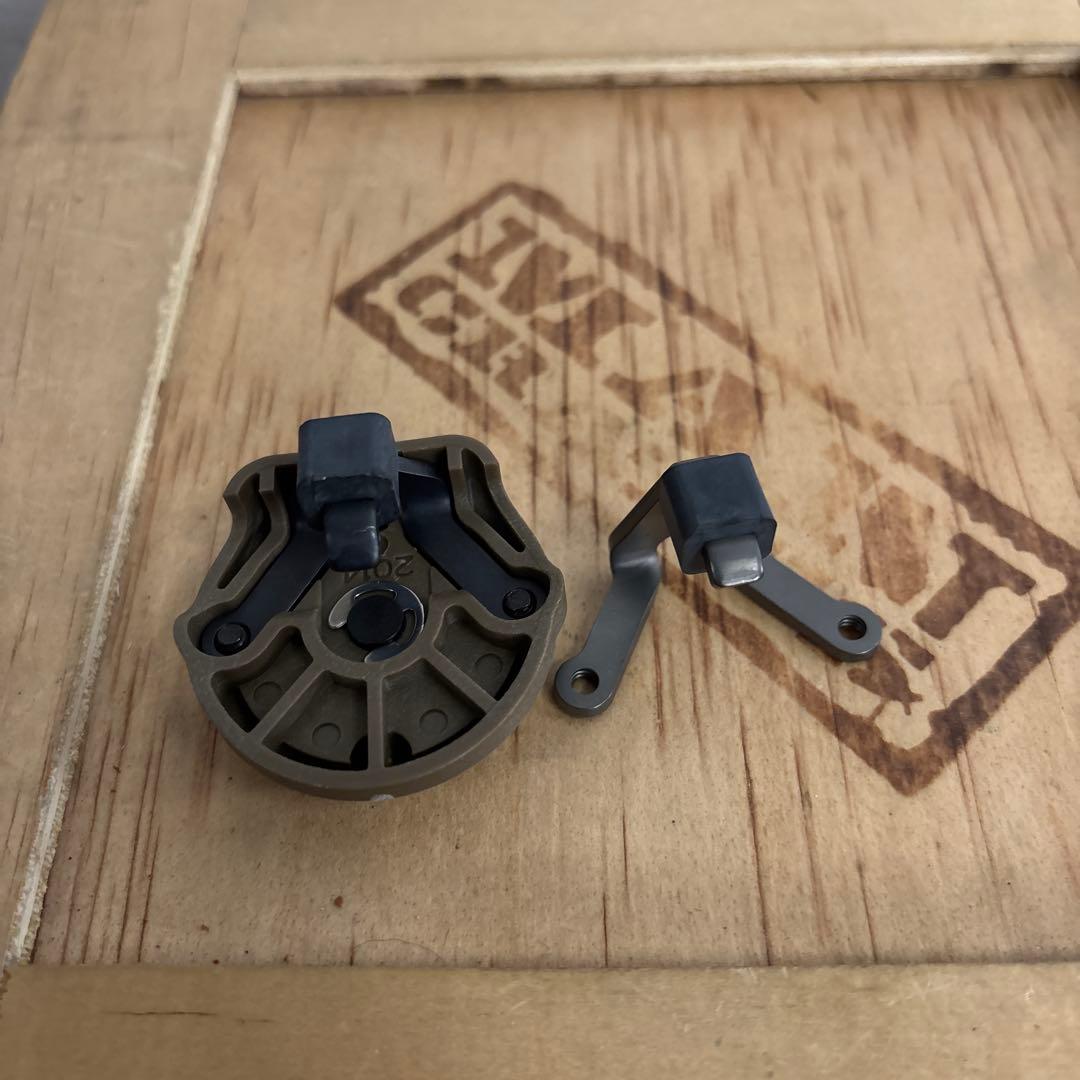 新品　米軍実物STREAMLIGHT SIDEWINDER COMPACT II