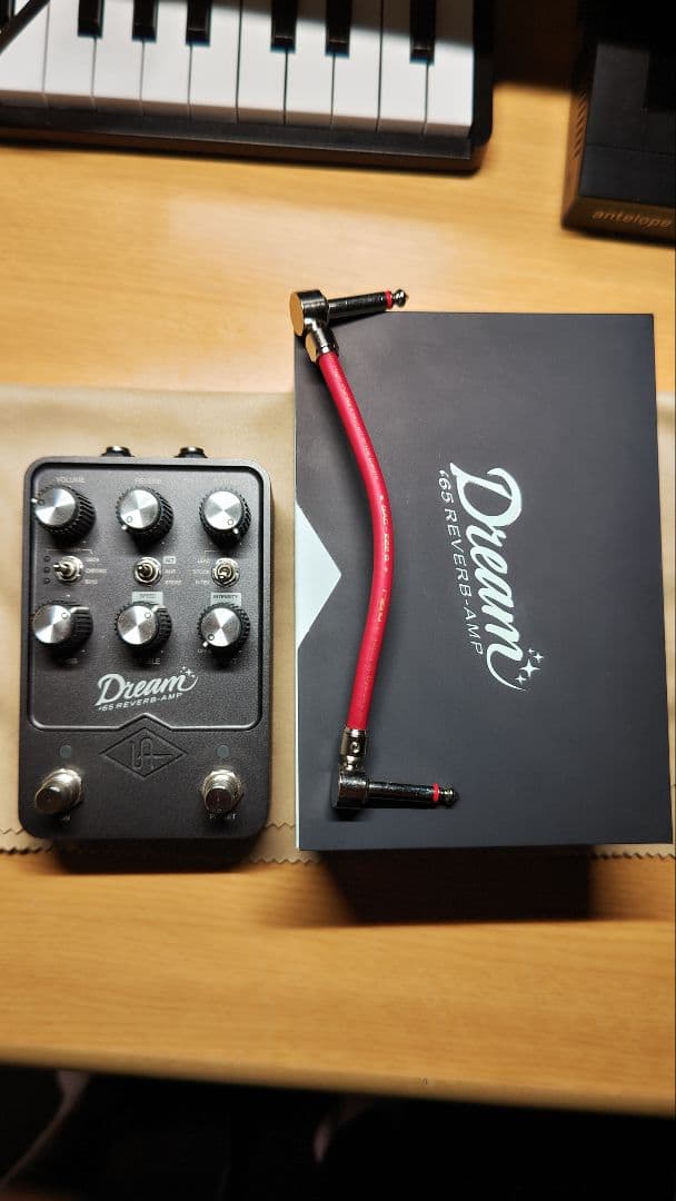 Universal Audio Dream 65 パッチケーブル付き