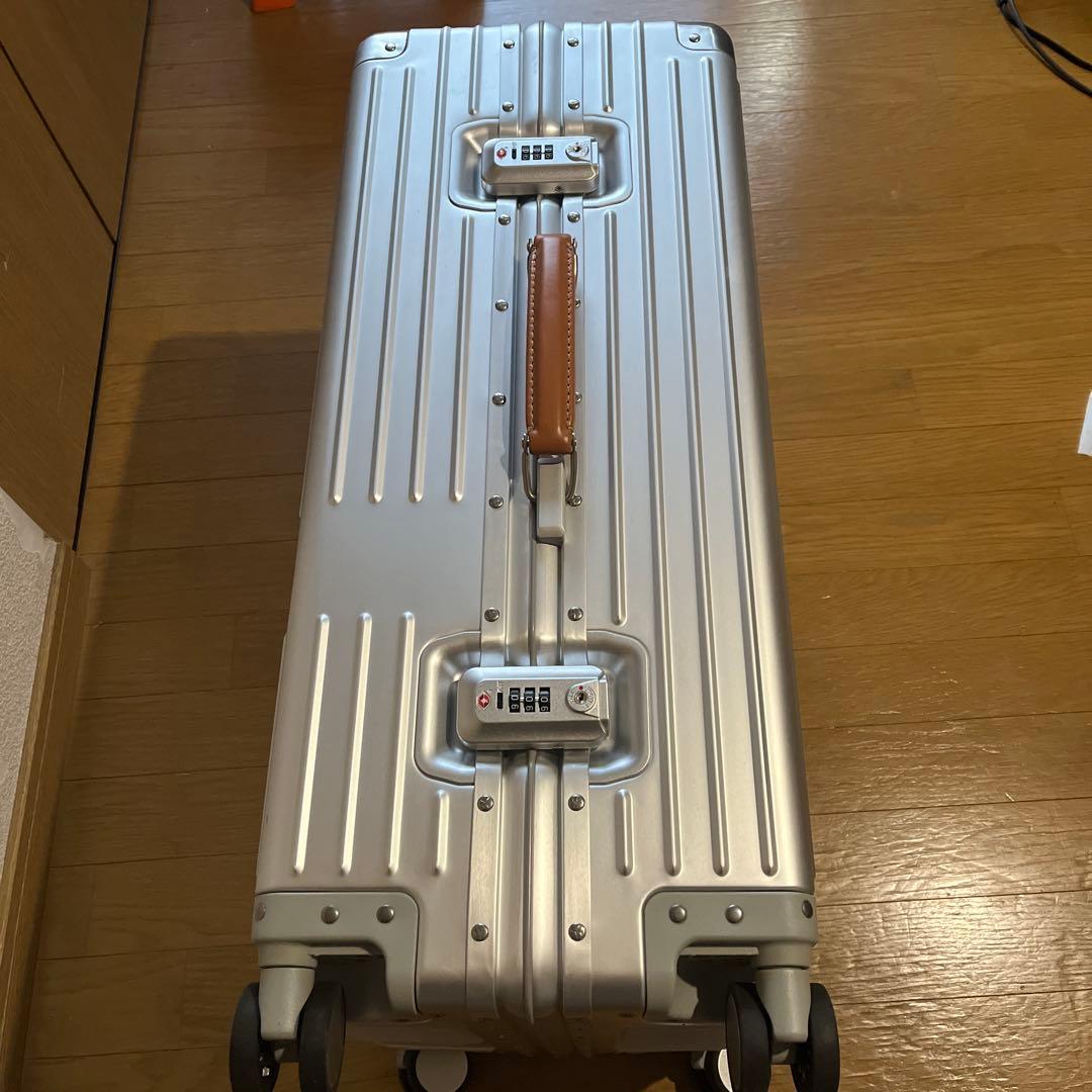 innovator アルミニウムキャリーケース 本革