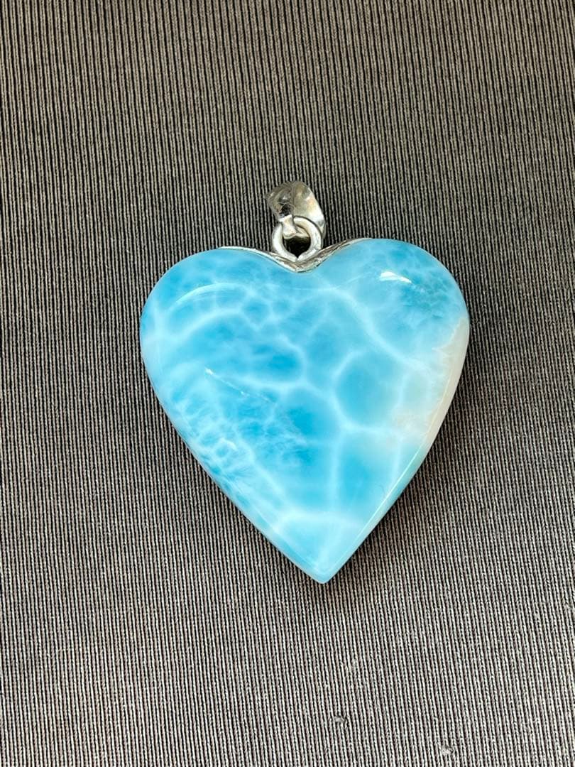 天然石☆高品質！ラリマーハート型ペンダントトップ☆ラリマーらしい模様が美しい！