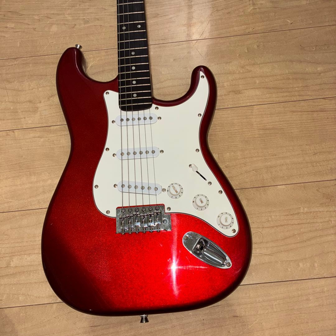 ラメ！調整済み！プレイテックのストラトキャスタータイプエレキギターです