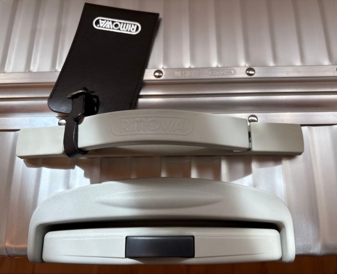 リモワRIMOWA クラシックフライトtrolley 82L 2輪廃盤モデル