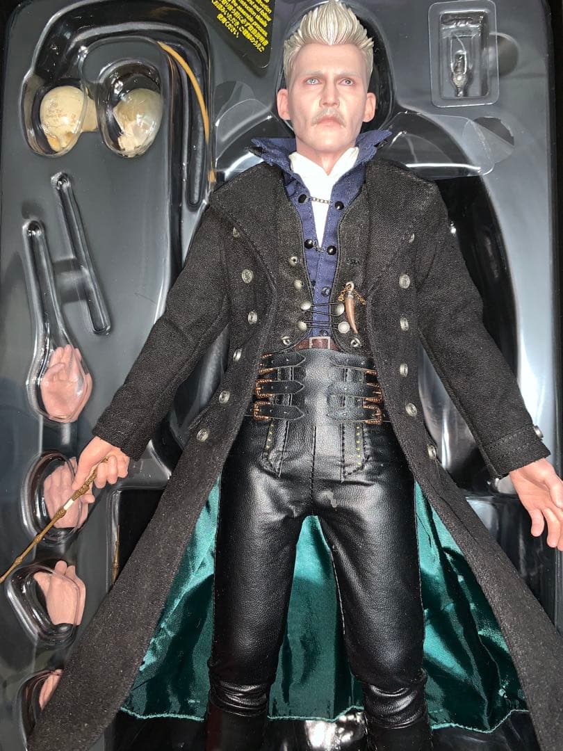 Gellert Grindelwald 1/6スケールフィギュア