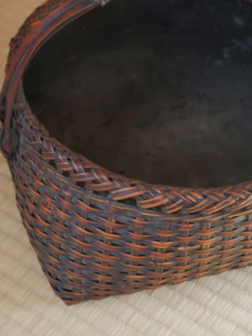 竹編み籠　手付炭籠　竹細工　茶道具　竹工芸　古道具　Q2194