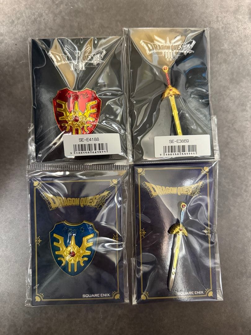 ドラゴンクエスト　ピンズ　ロトの盾　ロトの剣　4種