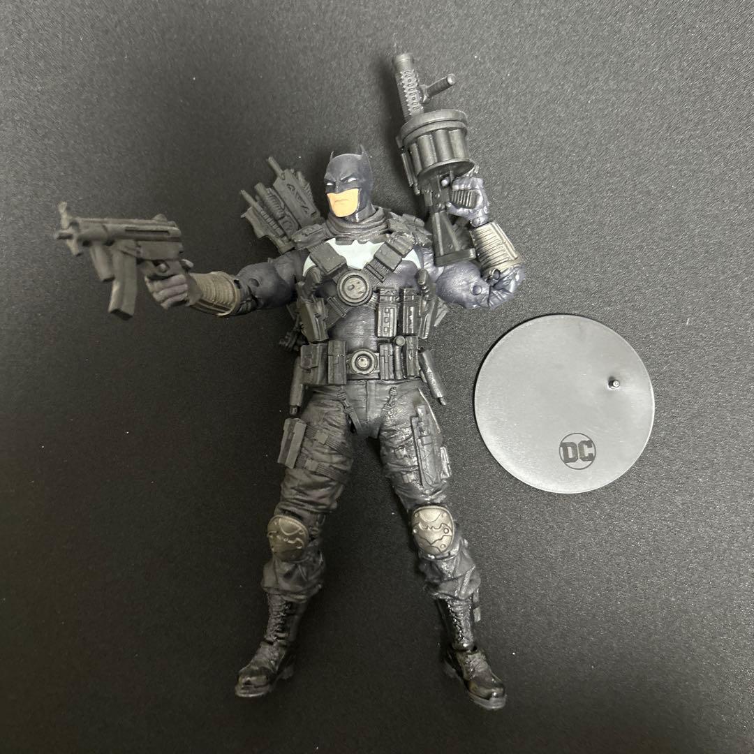 DCマルチバース　マクファーレントイズ　グリムナイト