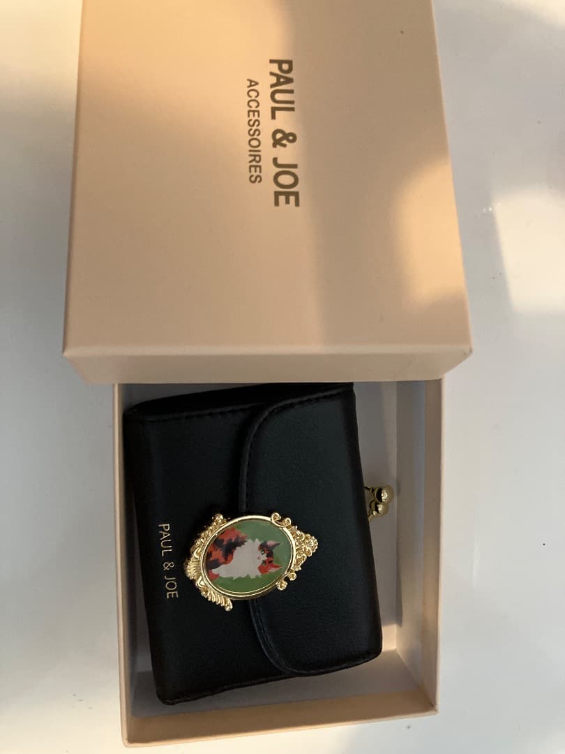 PAUL & JOE 三つ折り財布 ブラック 猫デザイン