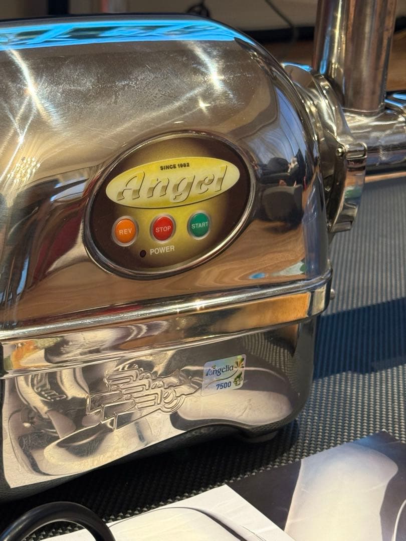 【美品】エンジェル Angel スロージューサー AG7500 低速圧縮搾り