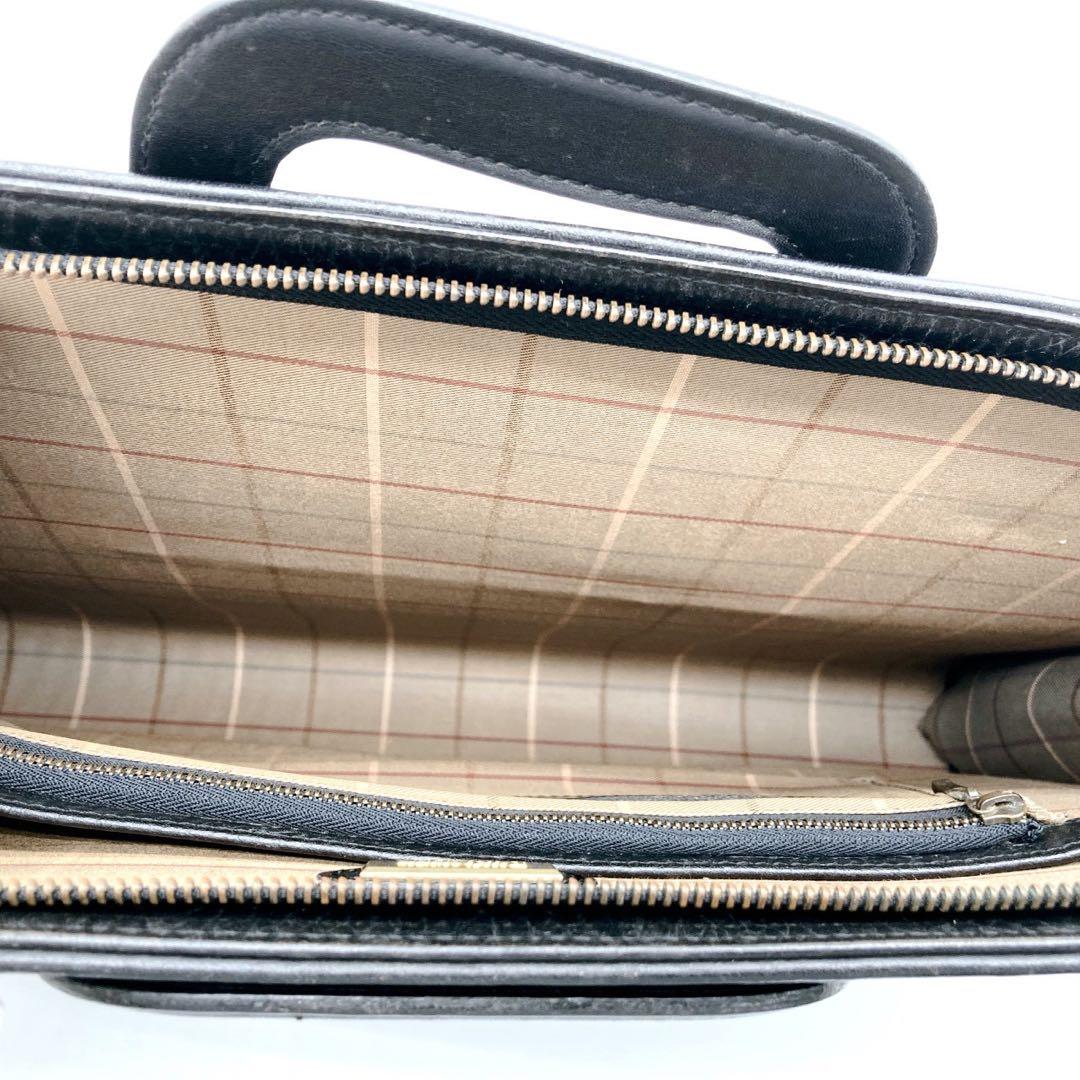 Burberry ビジネスバッグ　レザー　ブラック　ブリーフケース