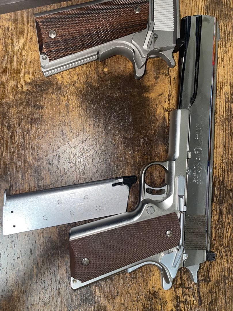 WAと新日本模型のハードボーラー2丁セット