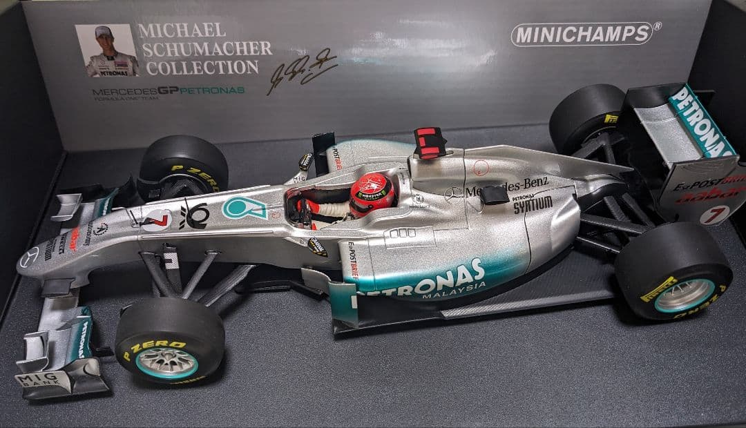 ミニカー MINICHAMPS M.SCHUMACHER SHOWCAR 2011
