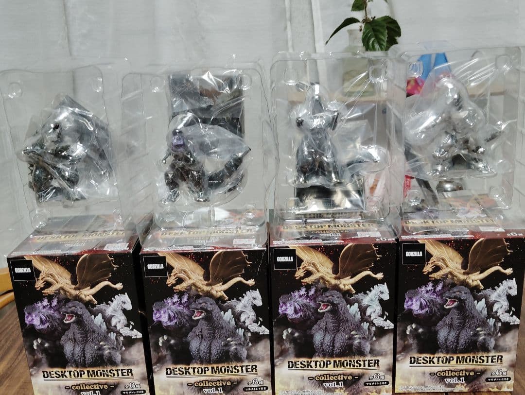 デスクトップモンスター　ゴジラ ４種類