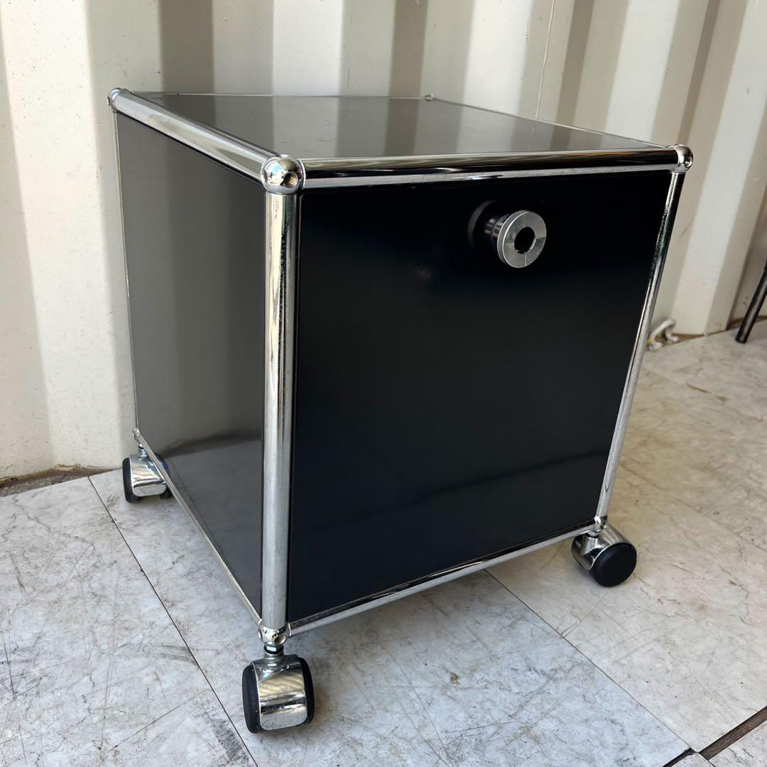 取付無料！USMハラー 1列1段 ブラックモダンワゴン 小さめキャビネット✨