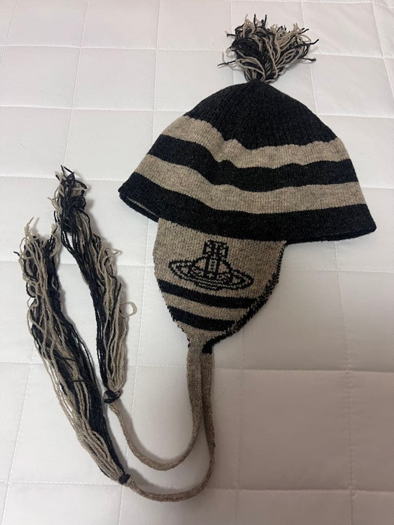 Vivienne Westwood ORB 耳当て　ニット帽
