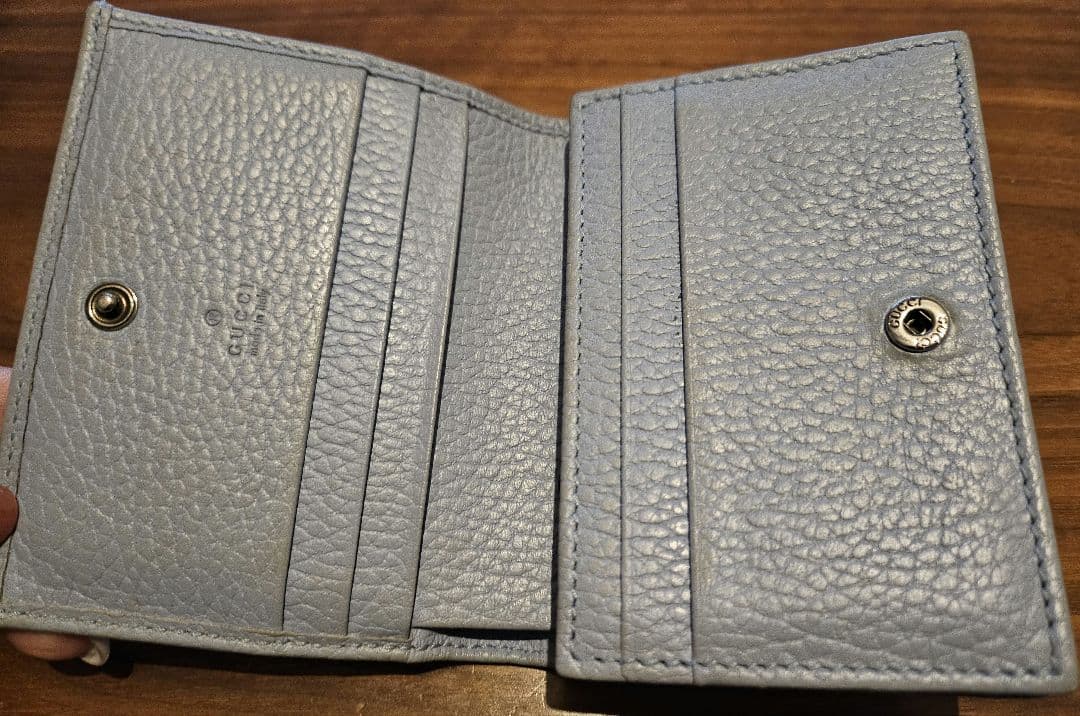 年末お値下げ　GGロゴ ライトブルー 二つ折り財布